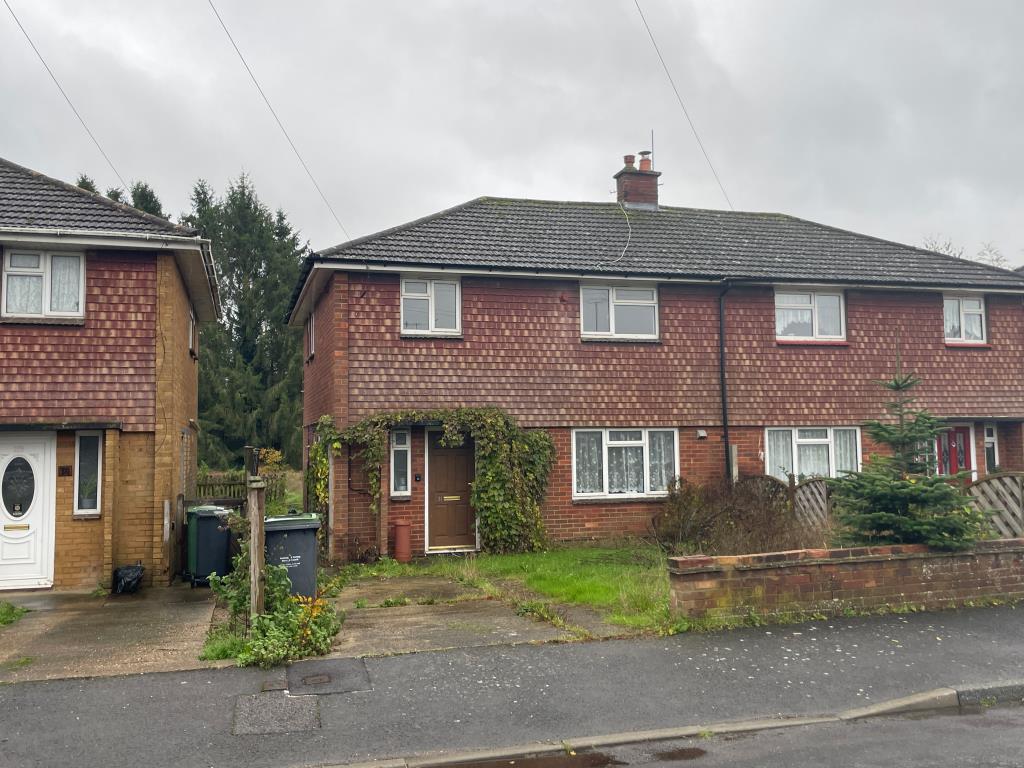 Lot: 106 - SEMI-DETACHED HOUSE FOR IMPROVEMENT VILLAGE LOCATION - view of village semi for improvement